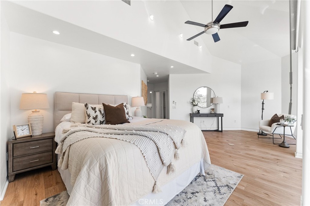 Lake Forest Keys (LK) - Residential