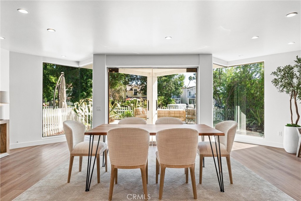 Lake Forest Keys (LK) - Residential