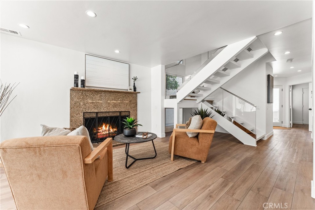 Lake Forest Keys (LK) - Residential