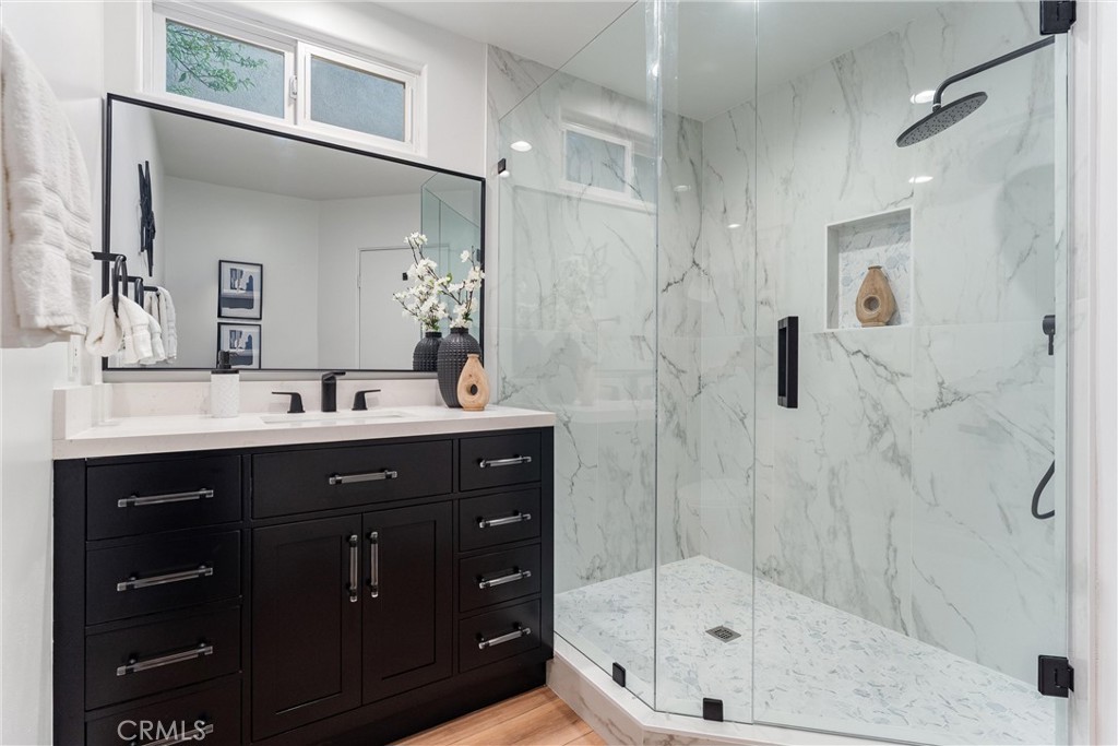 Lake Forest Keys (LK) - Residential