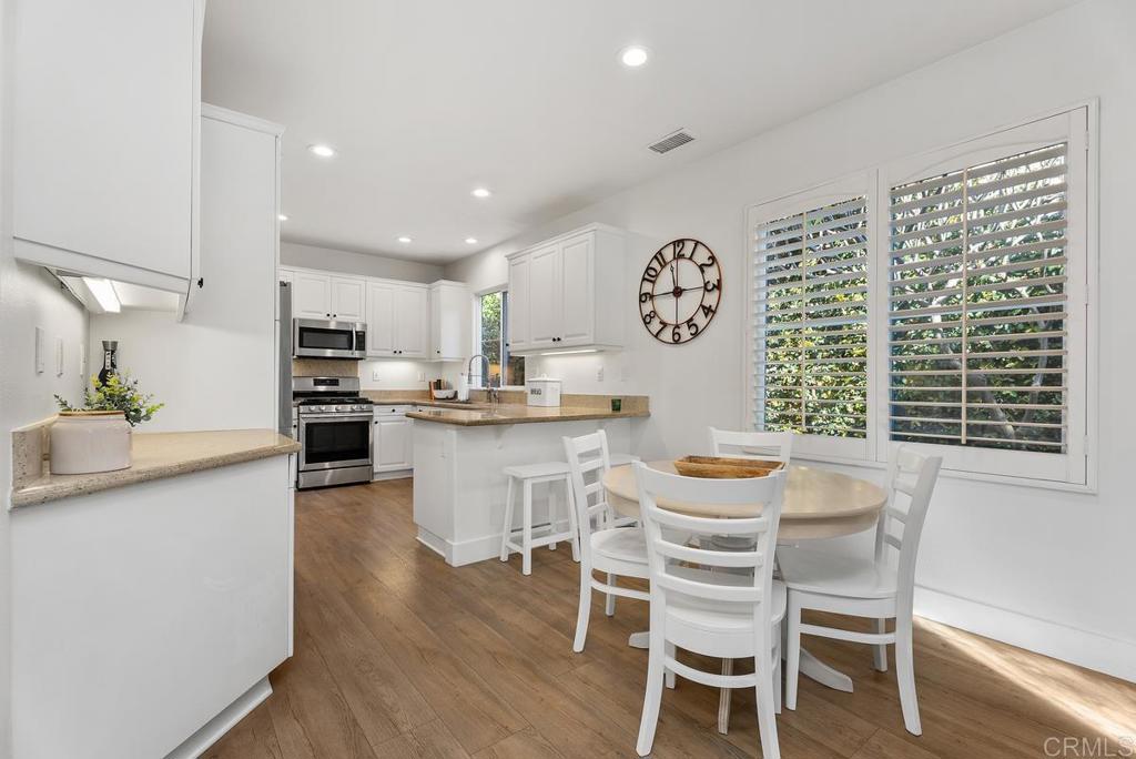 8 Potters Bend
