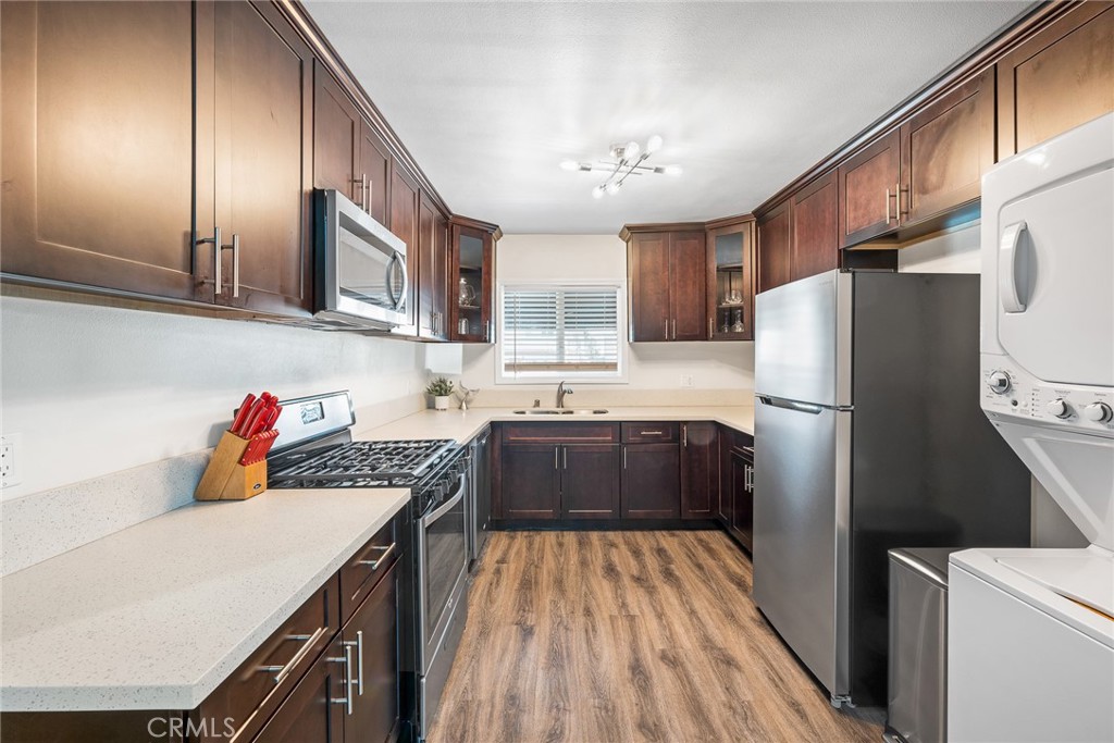 1837 E Colorado Blvd