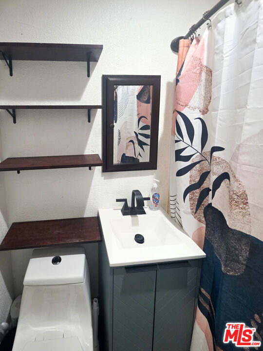 TRACT # 7243 LOT 73 - Residential