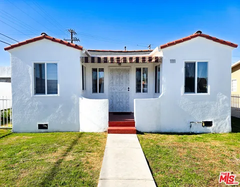 1111 N Spring Avenue, Compton, CA 90221 - MLS#: 25625739