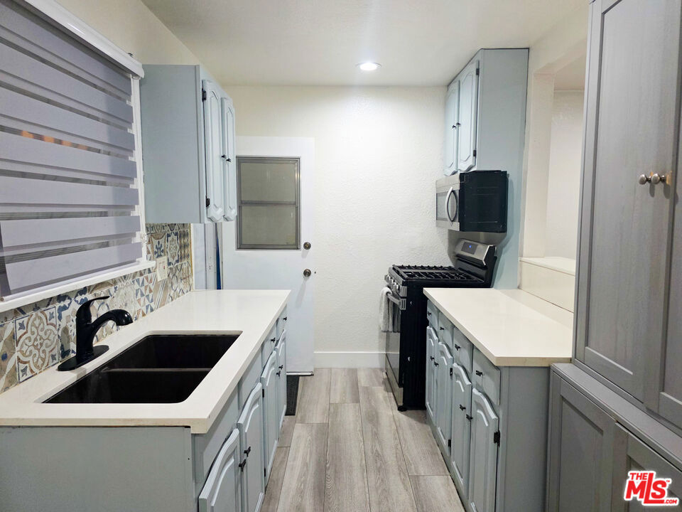 TRACT # 7243 LOT 73 - Residential