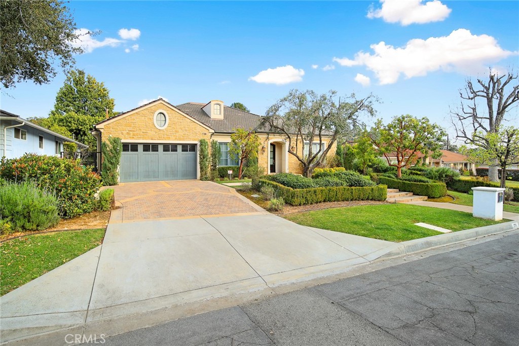 Properties 1 1716 Alta Oaks Drive