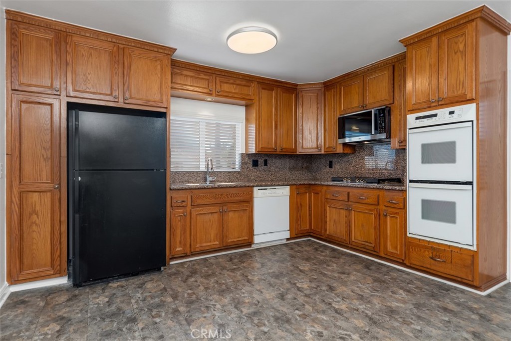 Circle (CA) - Residential