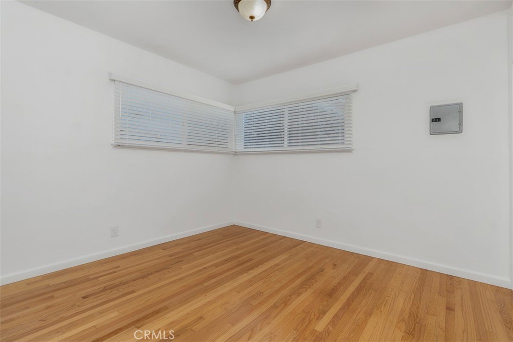 Circle (CA) - Residential