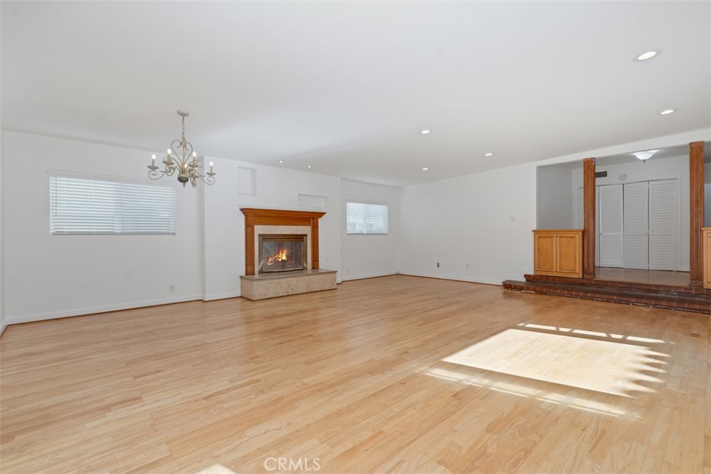 Circle (CA) - Residential