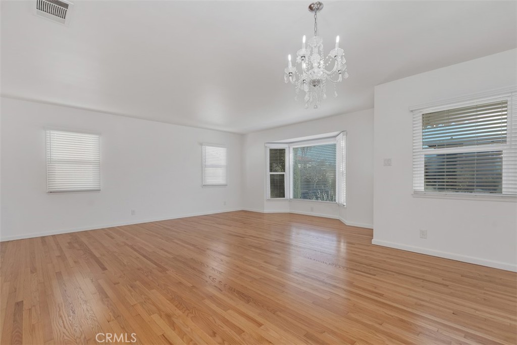 Circle (CA) - Residential