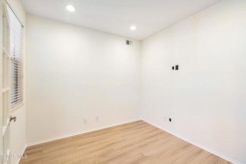 Tiny photo for 3174 Clarita Court, Thousand Oaks, CA 91362 (MLS # 226005020)