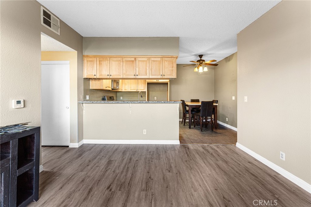 10943 Laurel Canyon A6