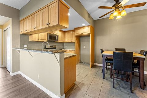 10943 Laurel Canyon A6 San Fernando CA 91340