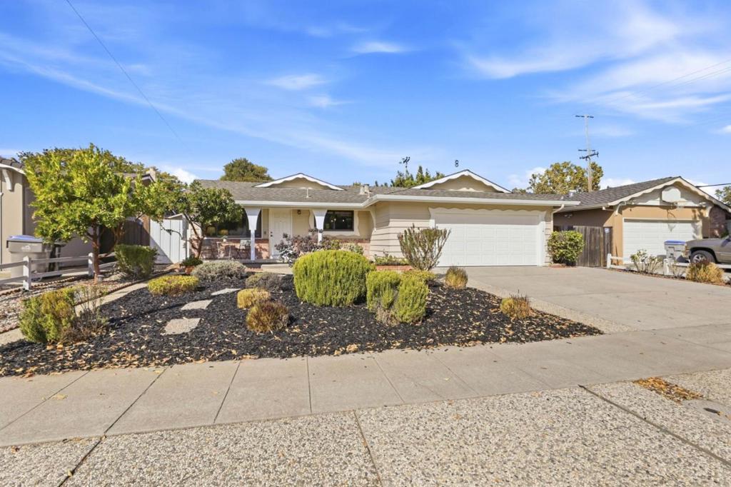 1309 Antonio Lane