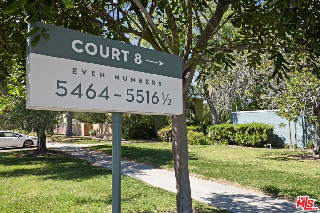 5464 Village Green Grn, Los Angeles CA 90016