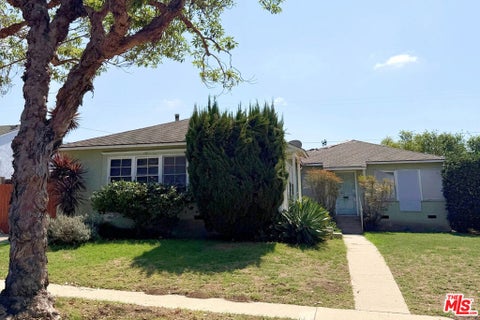 Photo of 10760 Galvin Street, Culver City, CA 90230 (MLS # 26996303)