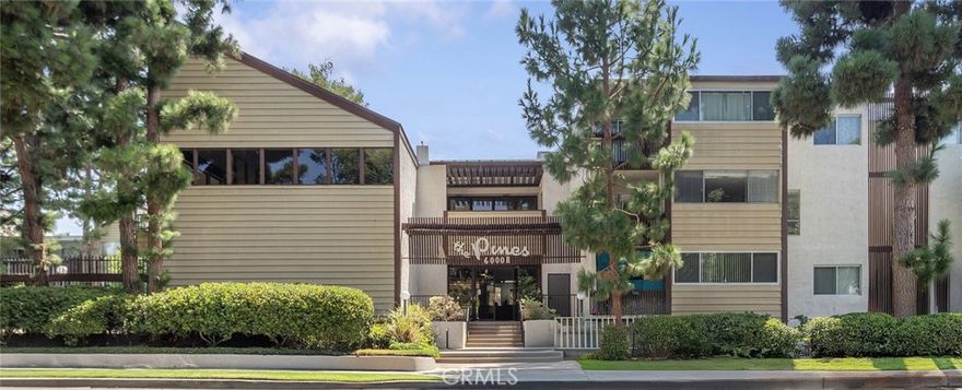 Fox Hills Condo with Spacious Layout in the heart of Culver City! This charming condo offers a well-designed floor plan featuring 2 bedrooms and 2 bathrooms, including a spacious primary suite with an en-suite bath. Recently updated with fresh paint and new flooring, the home boasts a bright living room that opens to a private balcony. Resort-style amenities include a pool, fitness center, sauna, clubhouse, game room, and beautifully maintained grounds. HOA includes water, trash, insurance and pets allowed. Gated subterranean parking with two parking spaces, controlled access, and on-site management. Located near Playa Vista, Marina del Rey, Culver City Stairs, top dining, shopping, and beaches with easy access to the 90/405, Metro, and LAX. Also nearby is a pickleball park, Westfield Fox Hills shopping center, Conveniently located near freeways, schools, this residence combines comfort with an unbeatable location.
