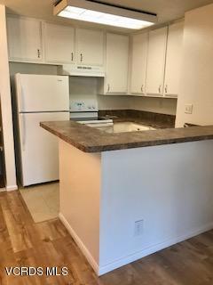 Town & Country Condos-811 - 811 - Residential Lease