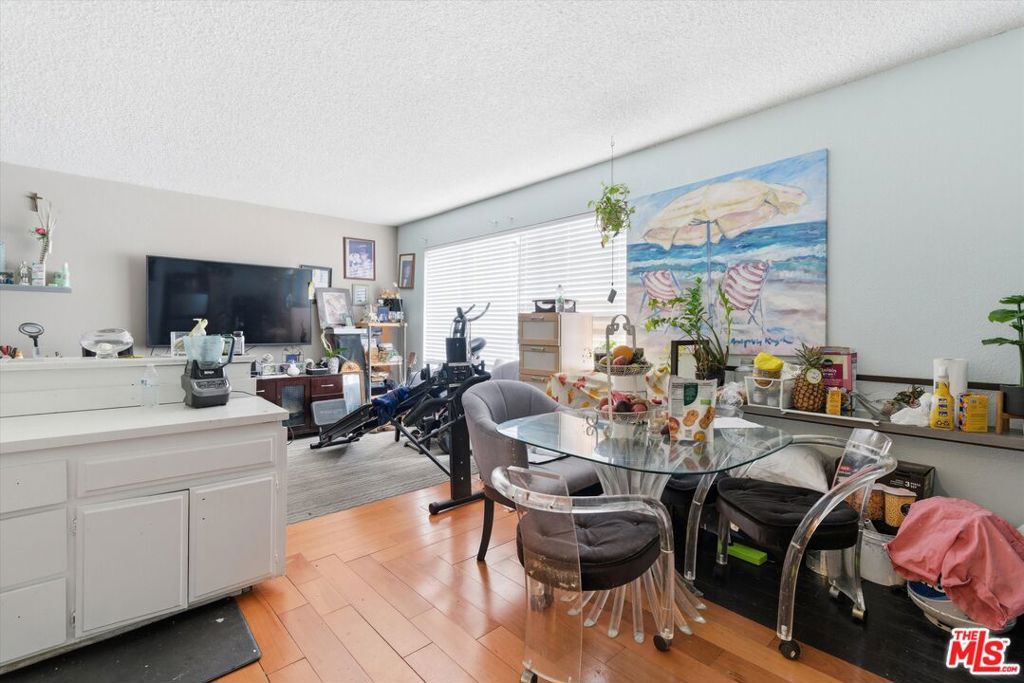 Photo of 12438 Short Avenue #4, Los Angeles, CA 90066 (MLS # 26839683)