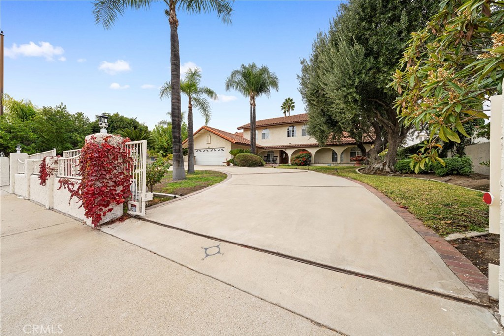 2177 W Silver Tree Road
