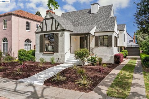 Photo of 2843 Central Ave Ave, Alameda, CA 94501 (MLS # 41131483)