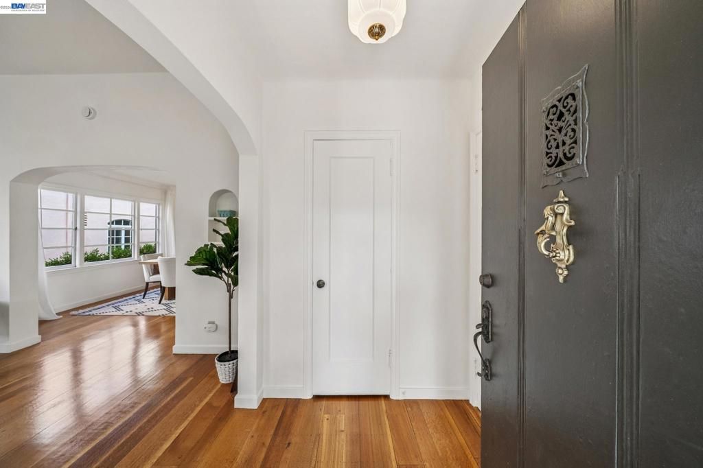 Photo of 2843 Central Ave Ave, Alameda, CA 94501 (MLS # 41131483)