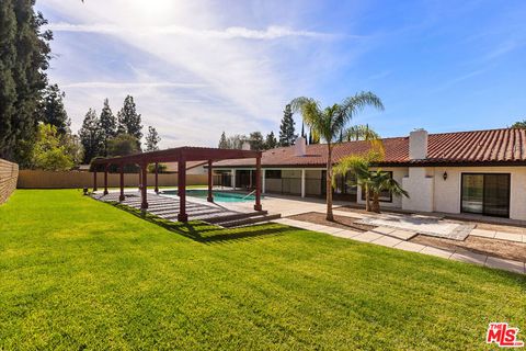 9724 Bothwell Road Northridge CA 91324