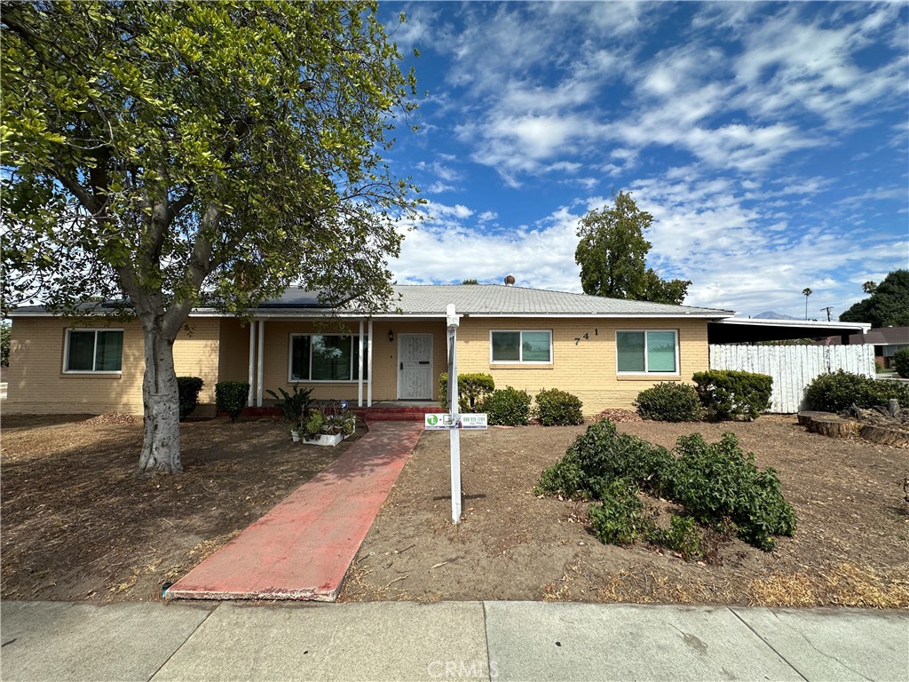 741 E Mckinley Avenue