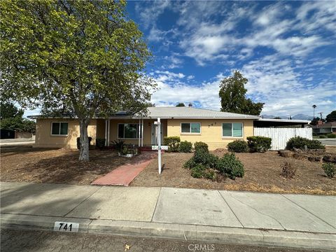 741 E Mckinley Avenue Pomona CA 91767