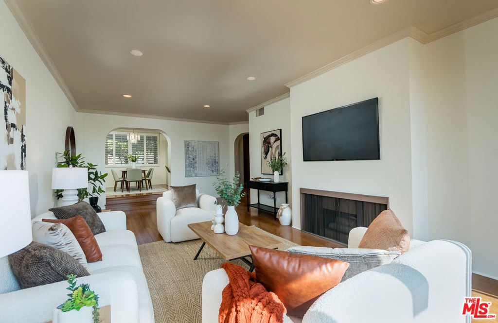Photo of 8455 Fountain Avenue #302, West Hollywood, CA 90069 (MLS # 26680339)