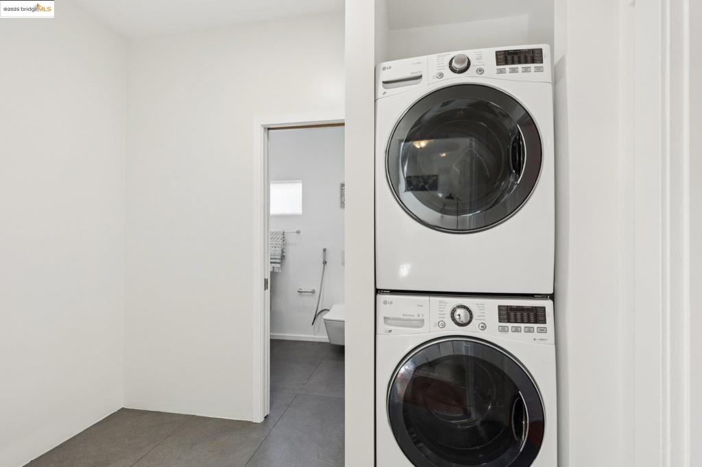 SOUTH BERKELEY - Residential