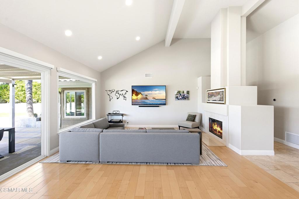 2103 Valleyfield Avenue