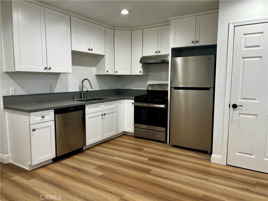 Newly remodeled 2 bedroom 1 bath ADU with kitchen in the heart of Temple City. Stacked washer and dryer included, located in closet. Dishwasher, stove, oven, and refrigerator are also included. Recessed lighting. Central AC / Heating. Gated with private 2 car parking spaces. Maximum 4 people to lease. No pets allowed. Unit B is available. Unit A is occupied. Located near 10, 605, 710, and 210 freeway.