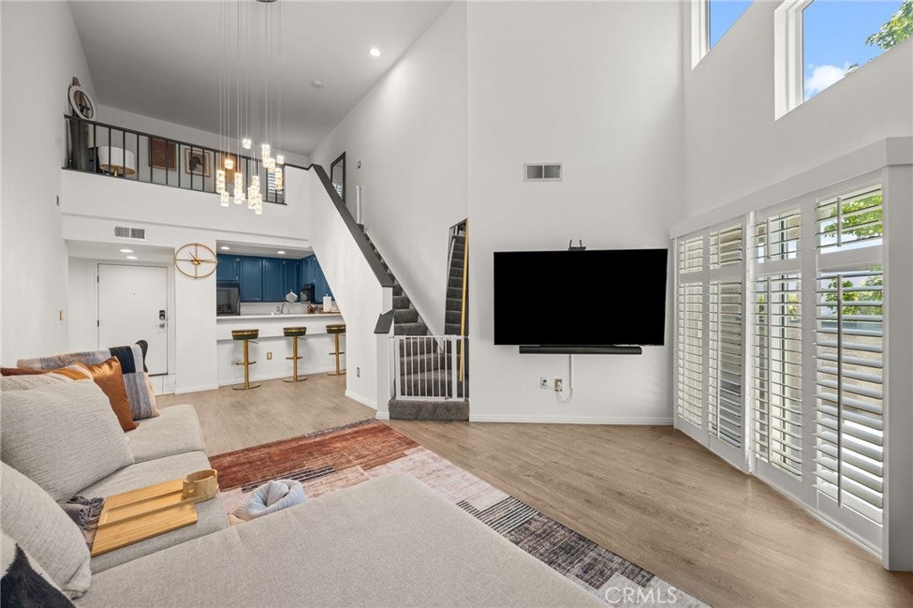 1380 W Capitol 307