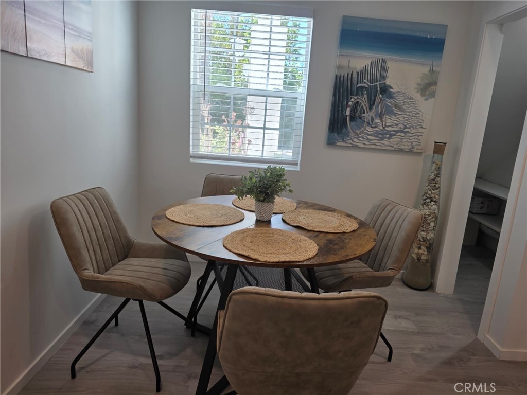 FULLY FURNISHED ADU FOR RENT IN PORTER RANCH, NEW APPLIANCES, UTILITIES INCLUDED, INTERNET INCLUDED, WASHER AND DRYER INCLUDED AS WELL AS DISHWASHER, FRIDGE, MICROWAVE,OVEN AND EVERYTHING YOU COULD POSSIBLY NEED TO MOVE IN. (PLATES,TOWELS, FORKS ETC...)
NO PETS ALLOWED