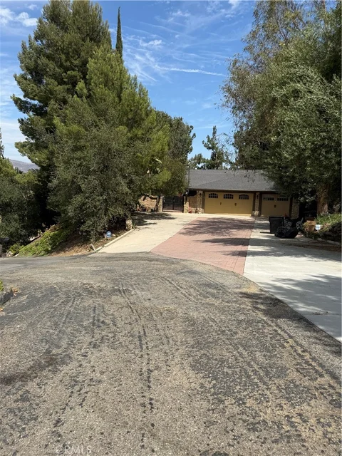 MLS: TR26215699