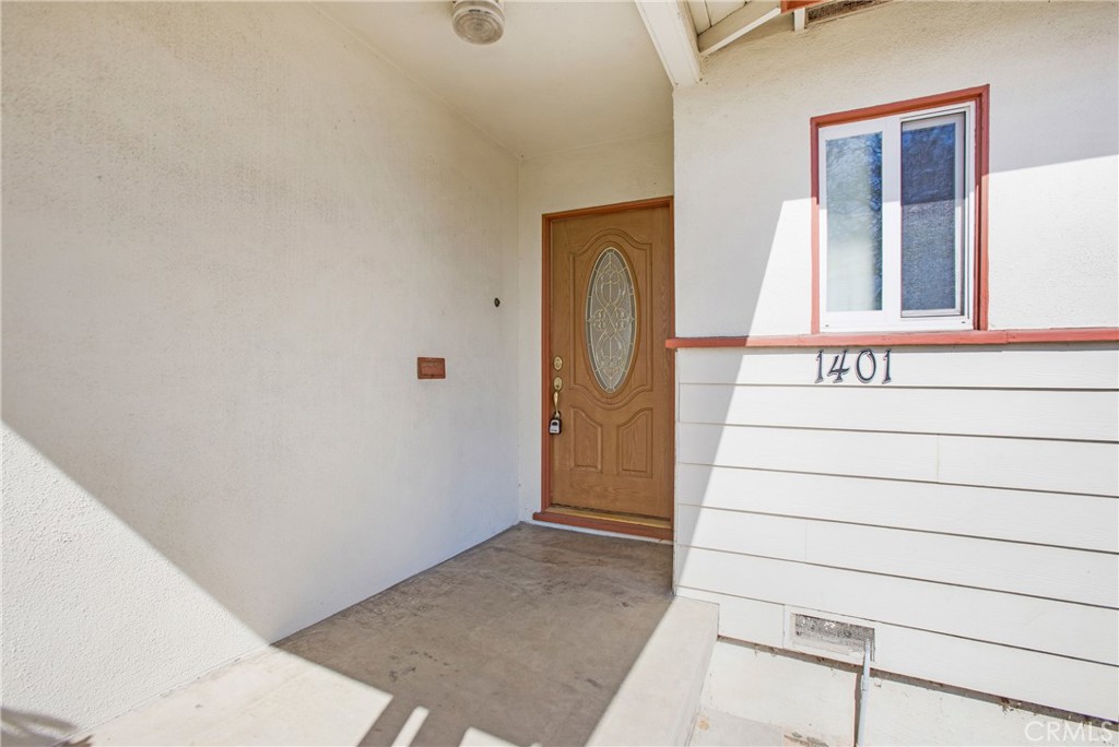 1401 N Linwood Avenue