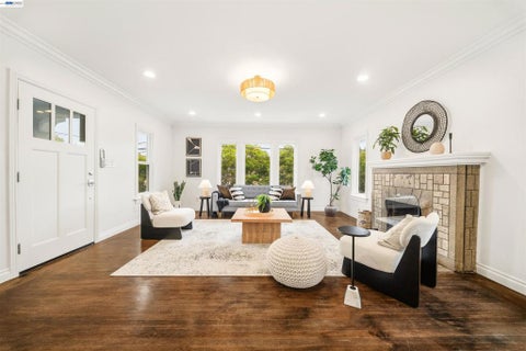 Photo of 542 Adams St St, Albany, CA 94706 (MLS # 41147493)