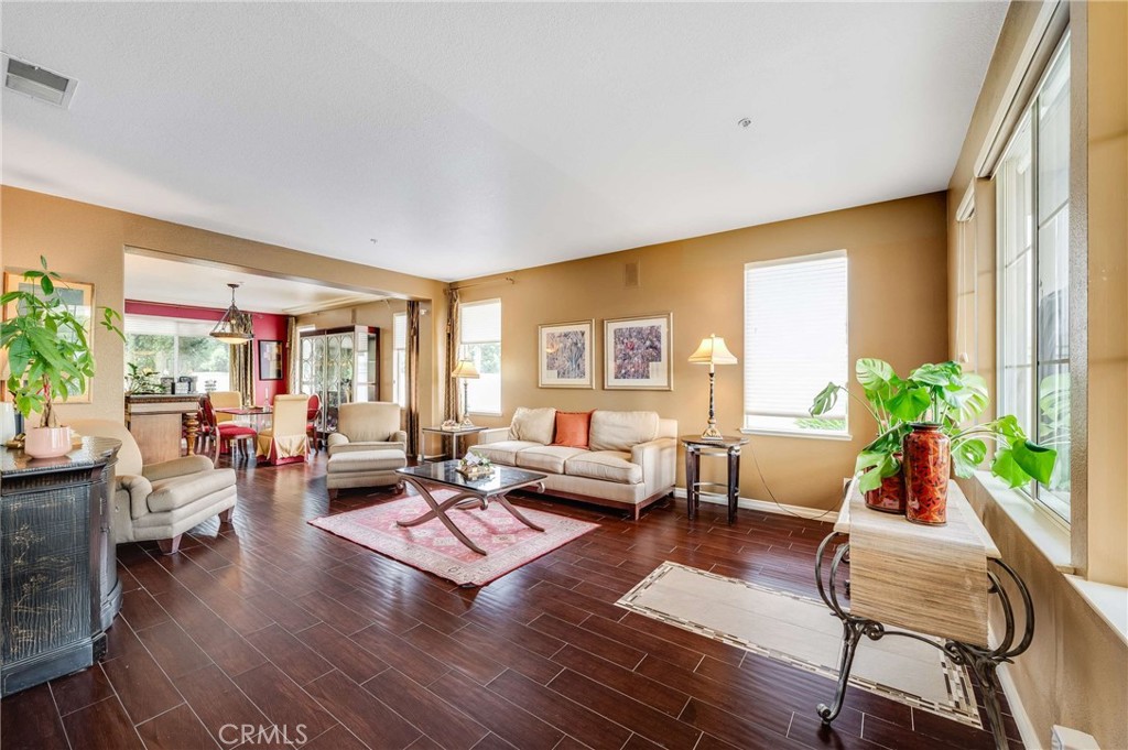 6137 Ridgemont