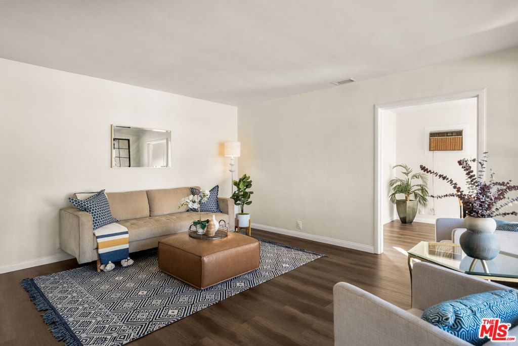 8928 Edda Villa Drive