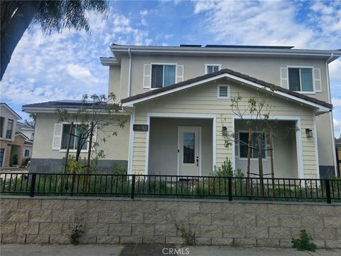 Photo of 10351 Mapledale, Bellflower, CA 90706 (MLS # DW26077858)