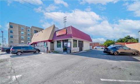 5559 Atlantic Maywood CA 90270