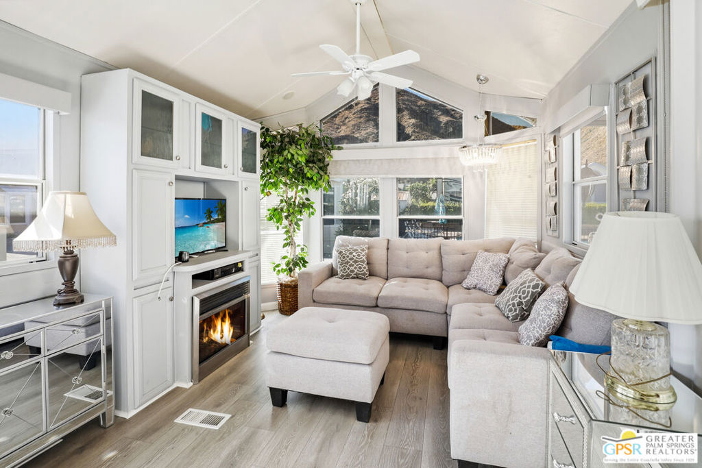 69333 E Palm Canyon Drive 76