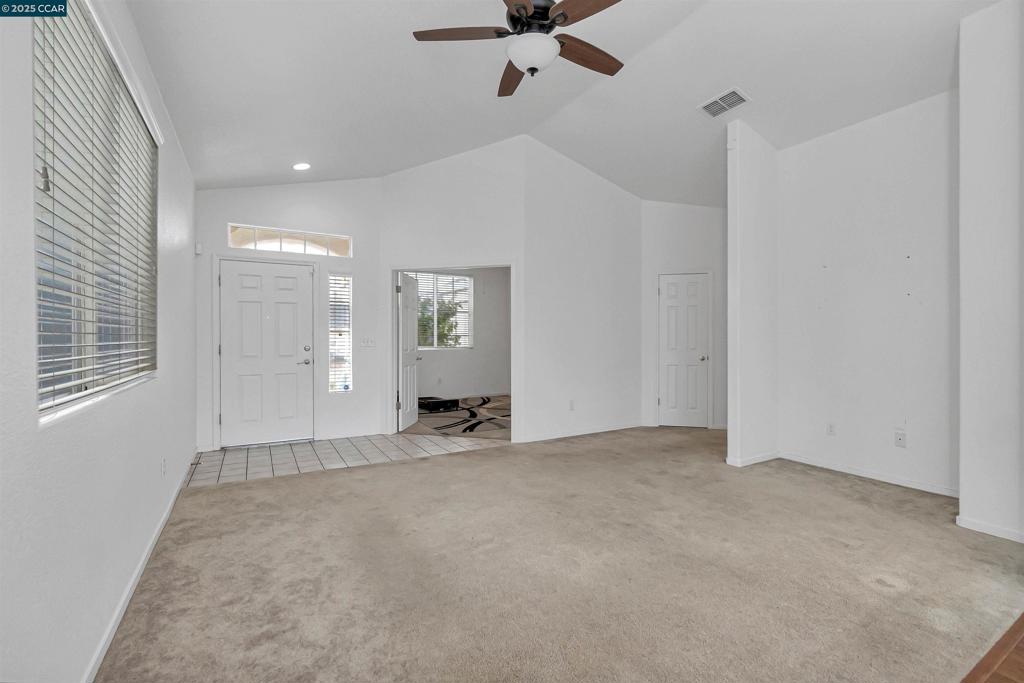 HOMECOMINGS - Residential