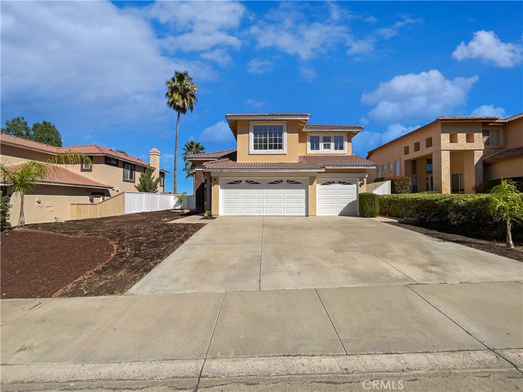 Photo of 24 Bella Firenze, Lake Elsinore, CA 92532 (MLS # IV25244006)