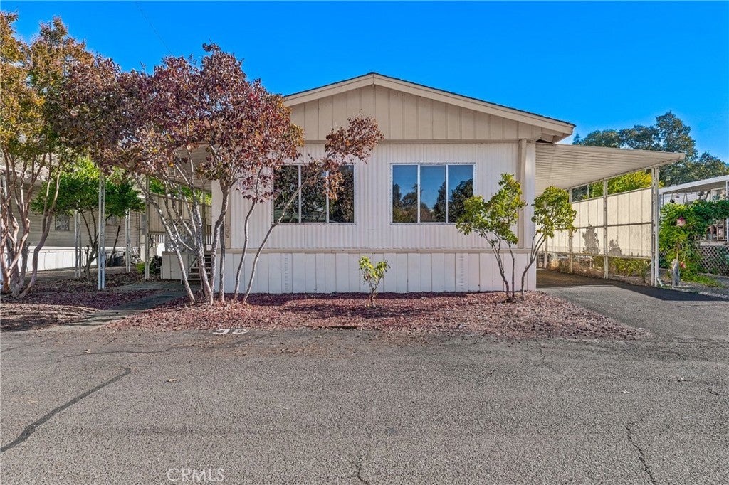 5890 E Highway 20 39