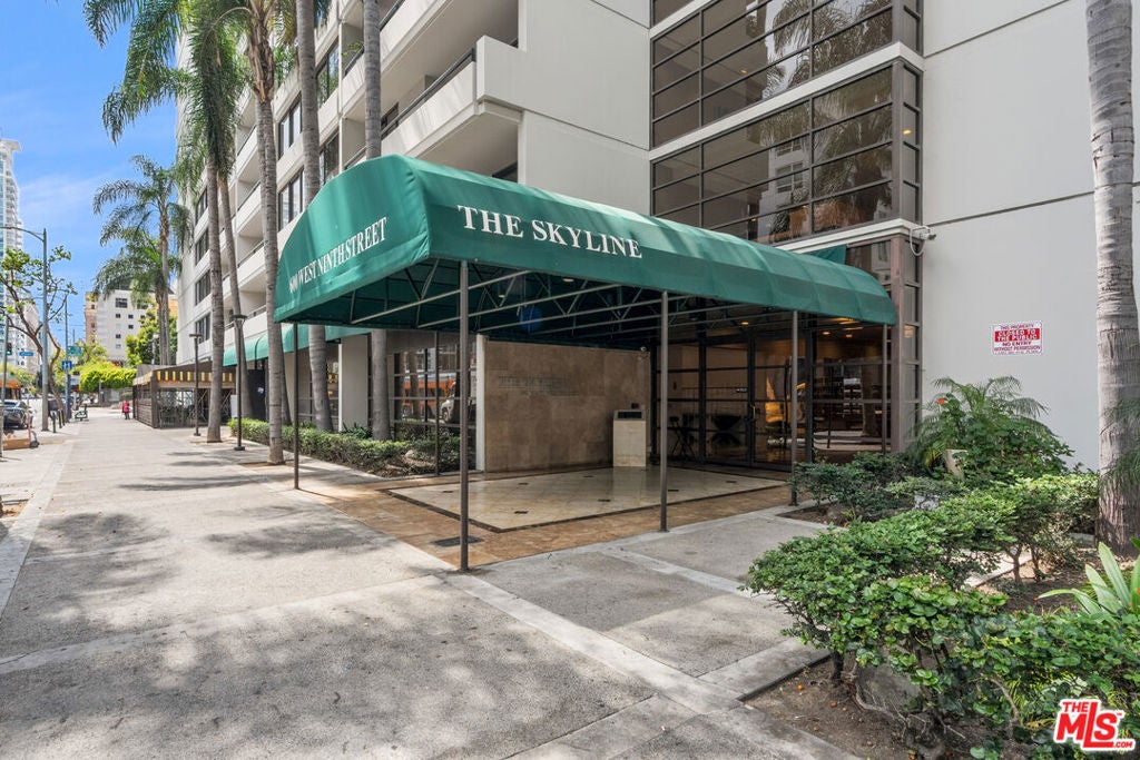 600 W 9th Street 1512