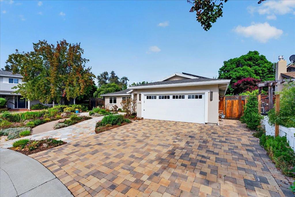2705 Ramos Court