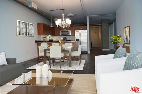 Photo of 645 W 9th Street #635, Los Angeles, CA 90015 (MLS # 25599551)