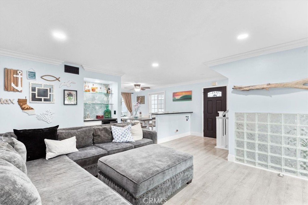 2218 Mayfair Court